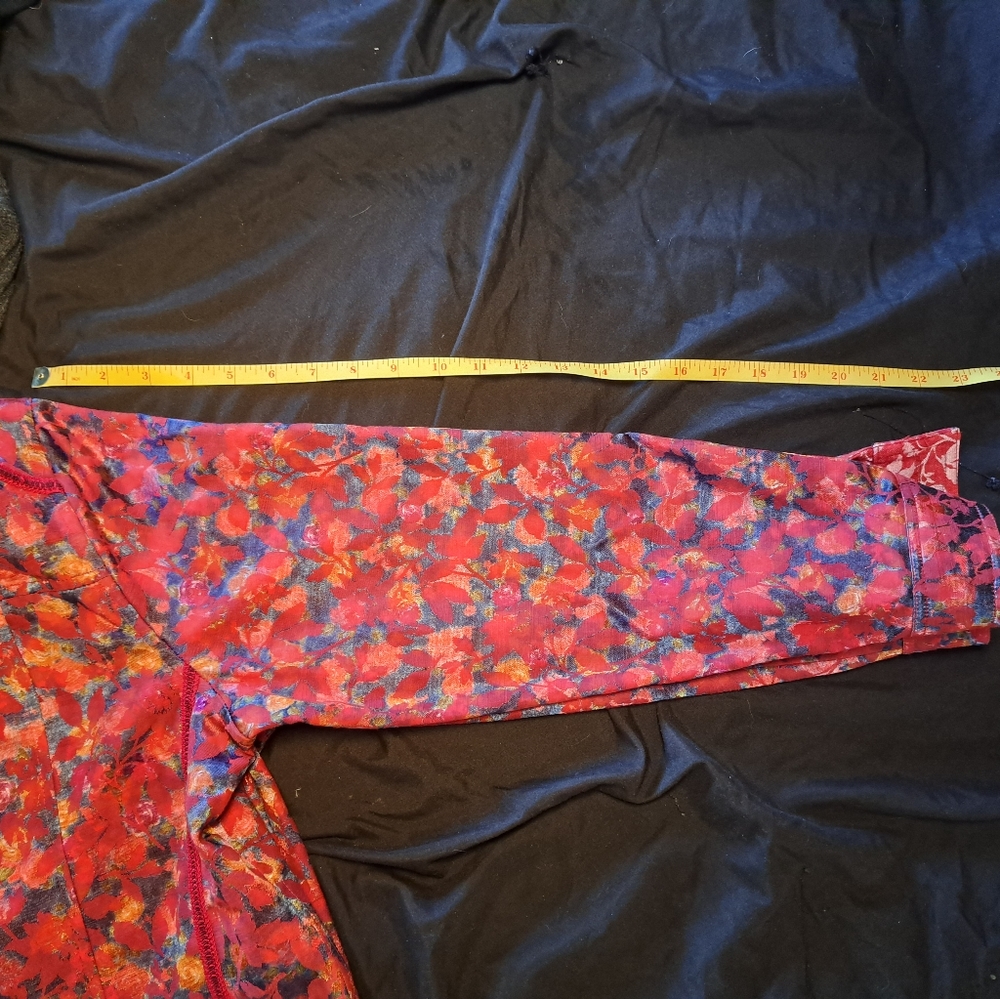 Coldwater creek women's reversible red floral jacket - Picture 4 of 6